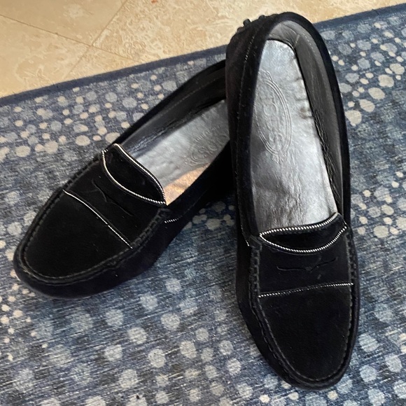 Tod's Black Suede Slip-On Shoes 9.5 - Picture 6 of 6